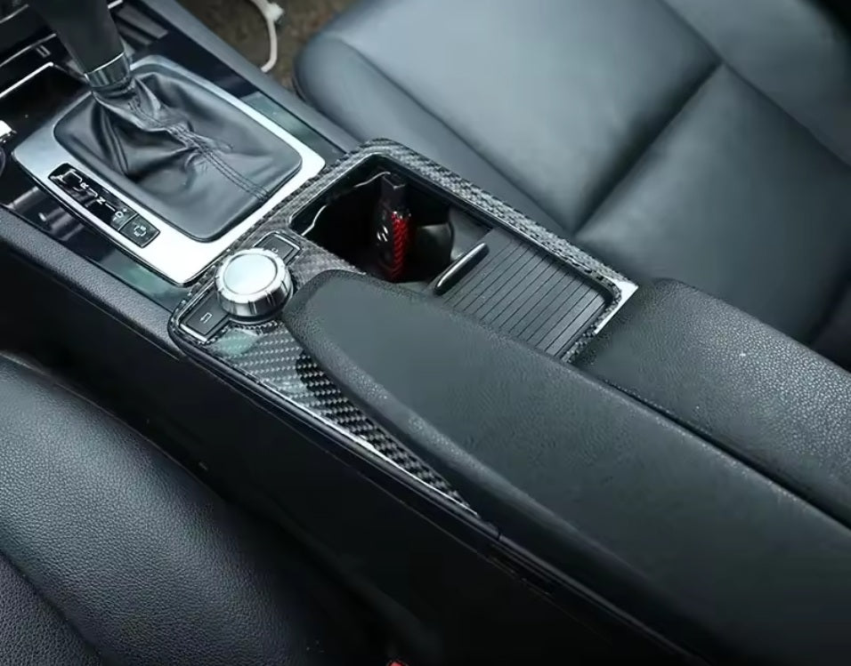 Getränkehalter Abdeckung für Mercedes C W204 E W207 W212 Mittelkonsole Blende Carbon Look